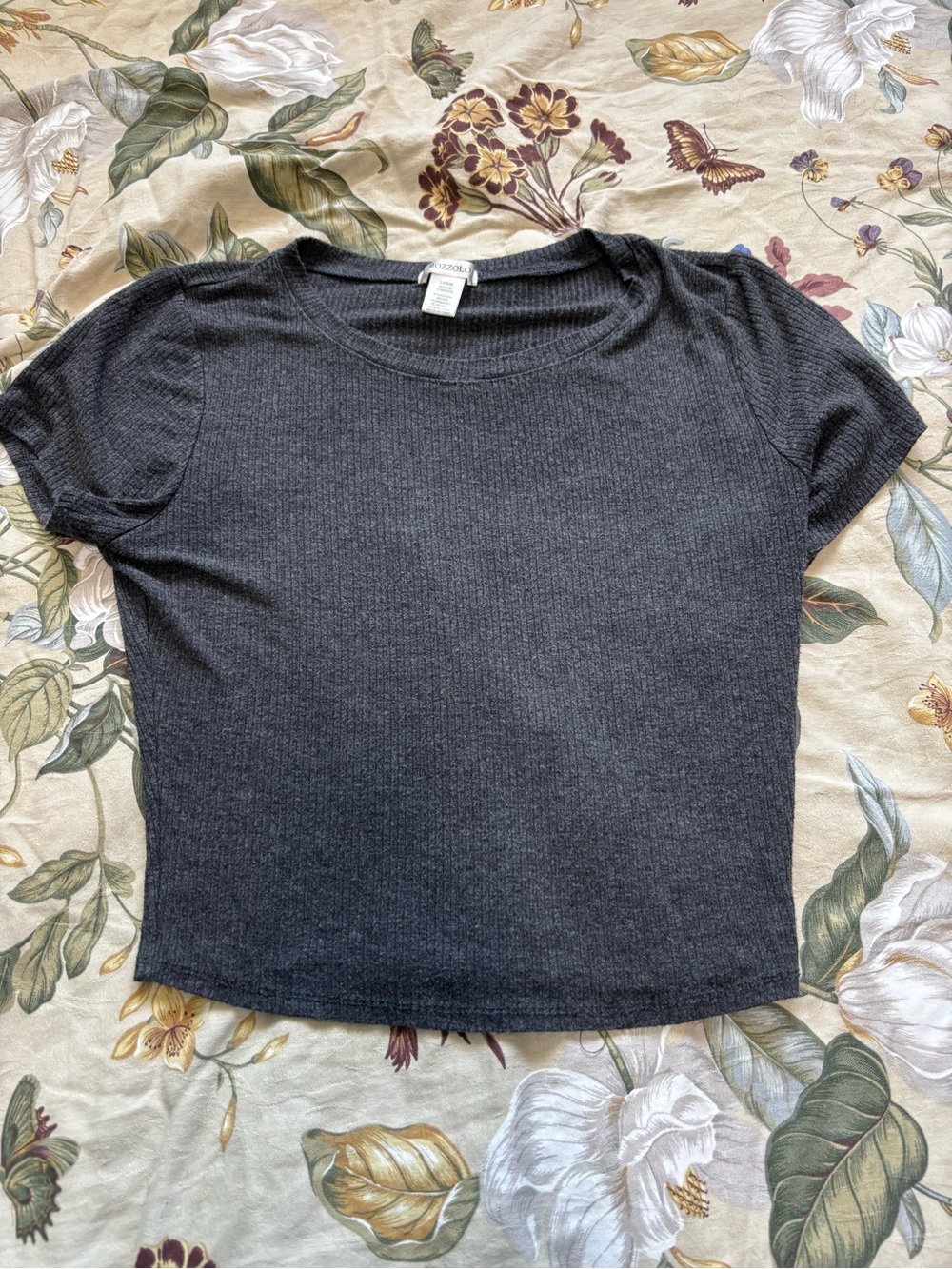 Bozzolo Charcoal Ribbed Short Sleeve Crop Top